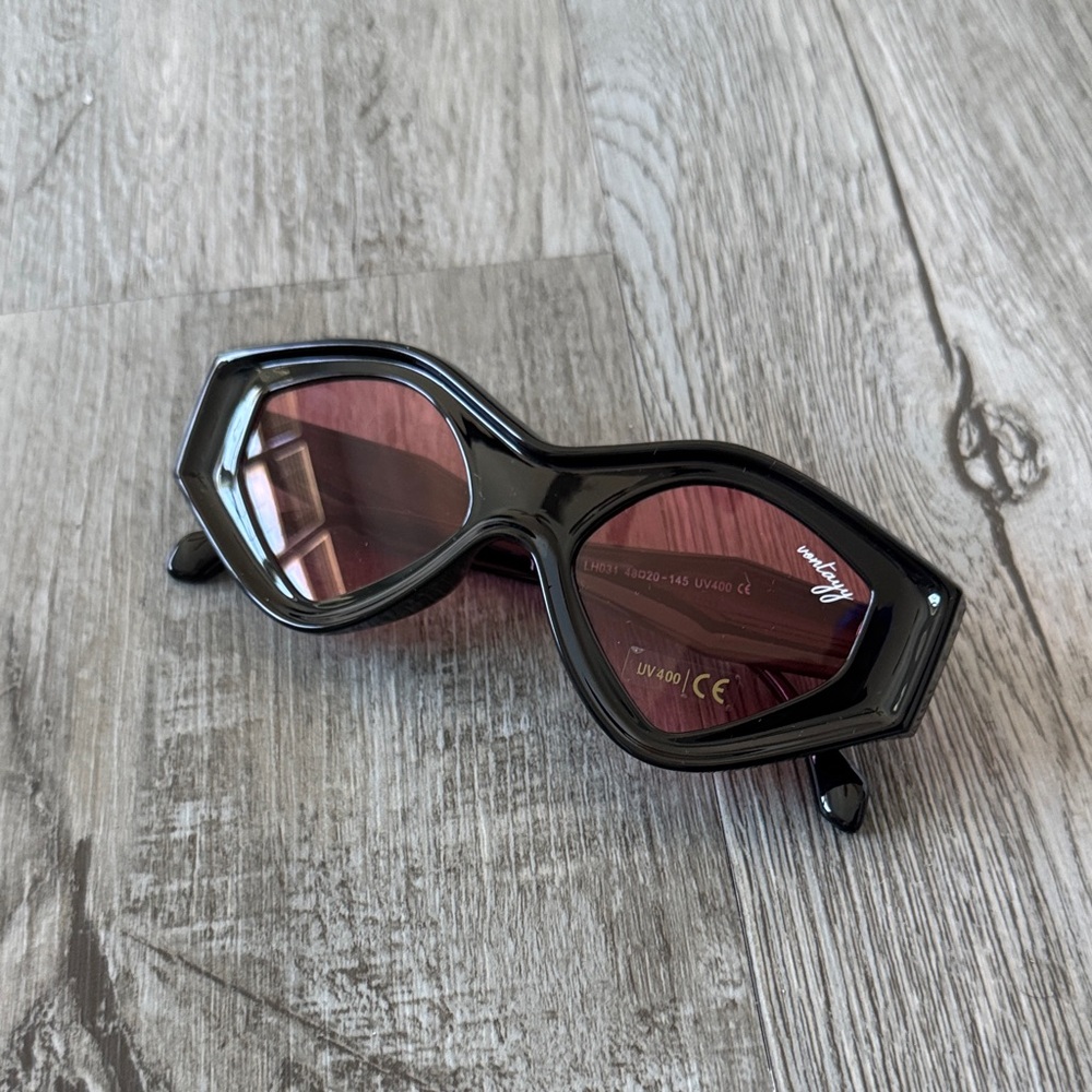 Vortex V1 Black and Pink Sunglasses